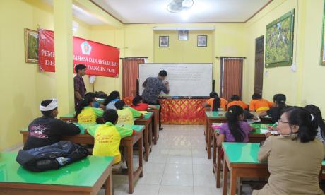 Pelatihan Bahasa Bali